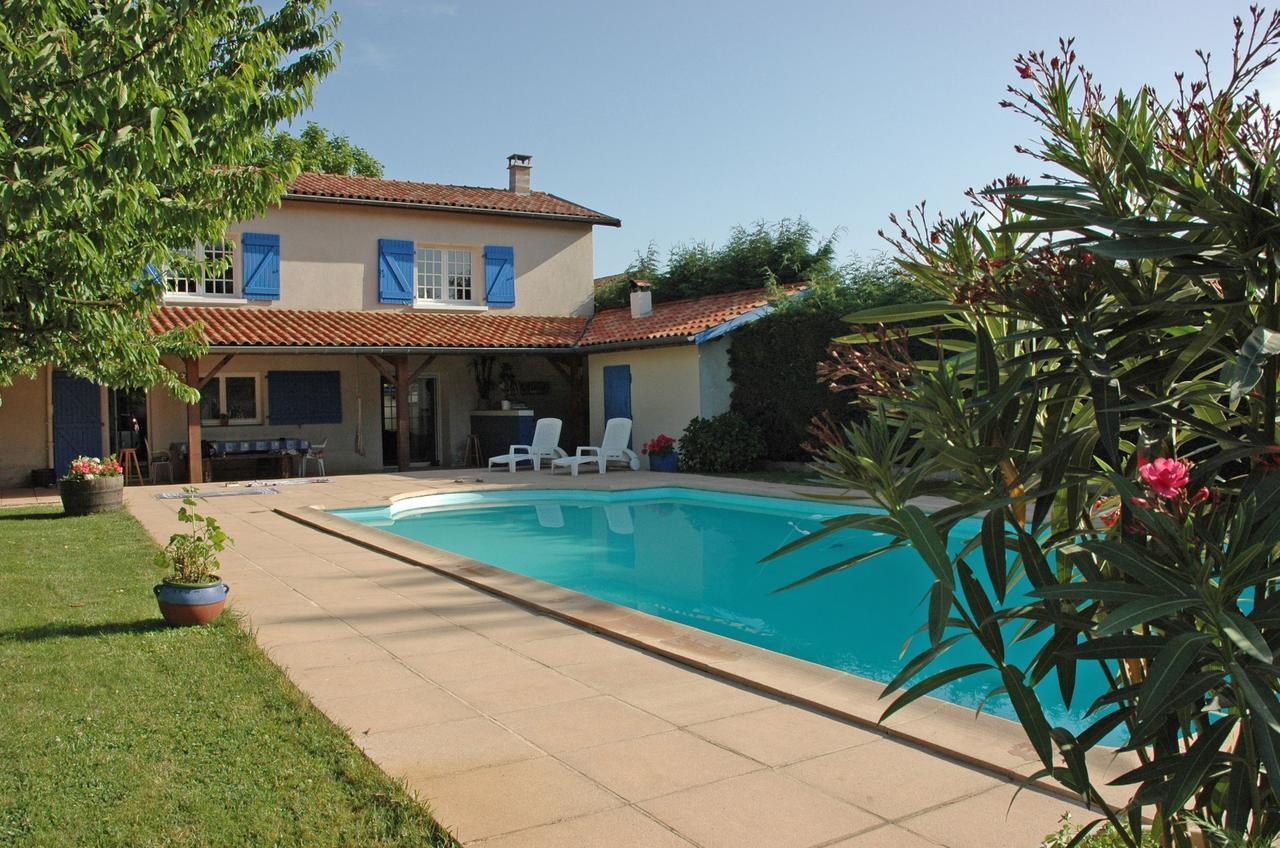 Le Relais Du Grand Logis Bed & Breakfast Civrieux Eksteriør bilde