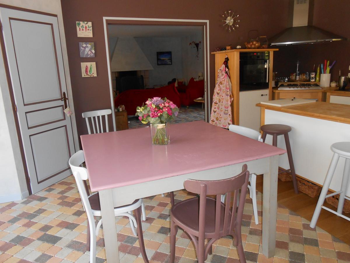 Le Relais Du Grand Logis Bed & Breakfast Civrieux Eksteriør bilde